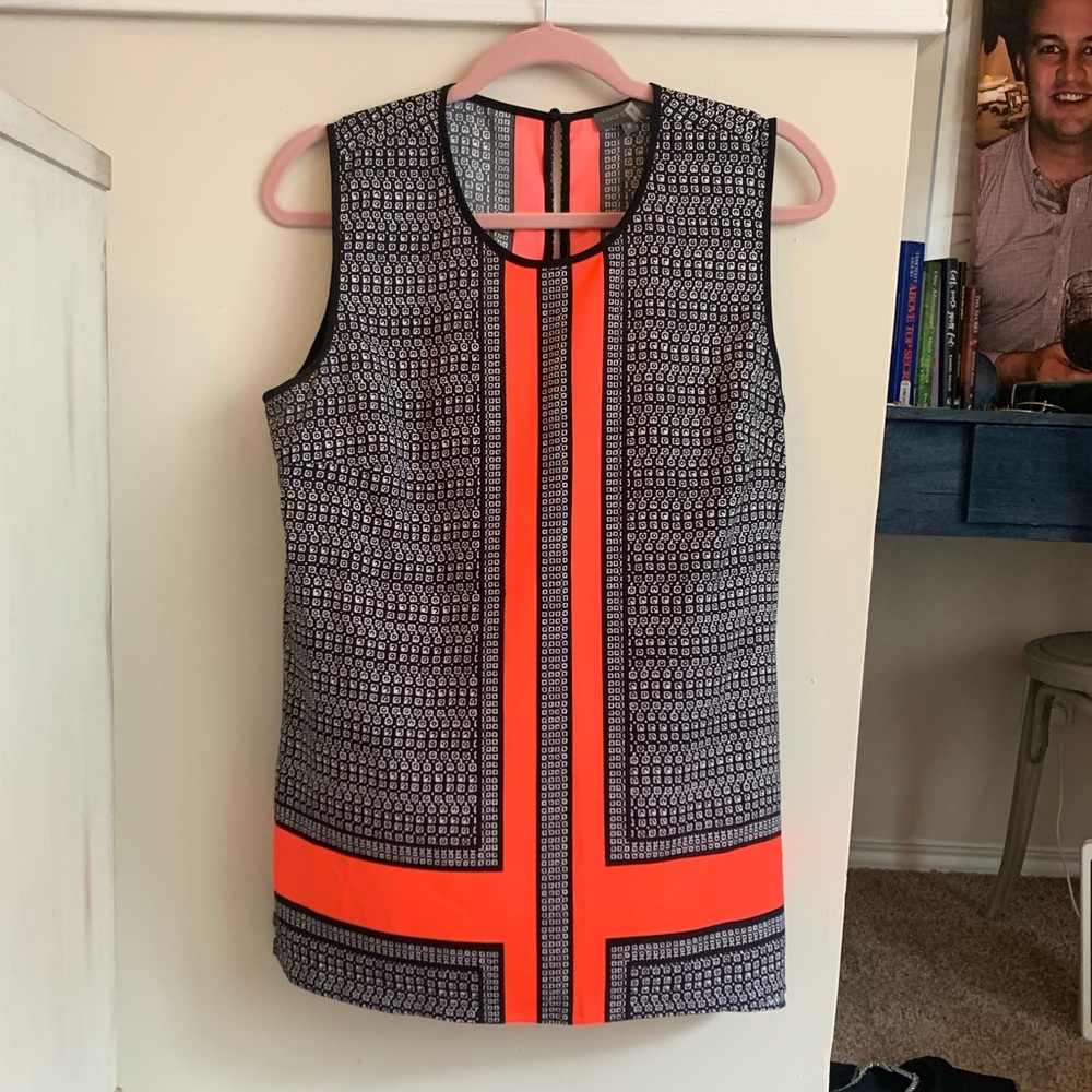 Black and neon work top